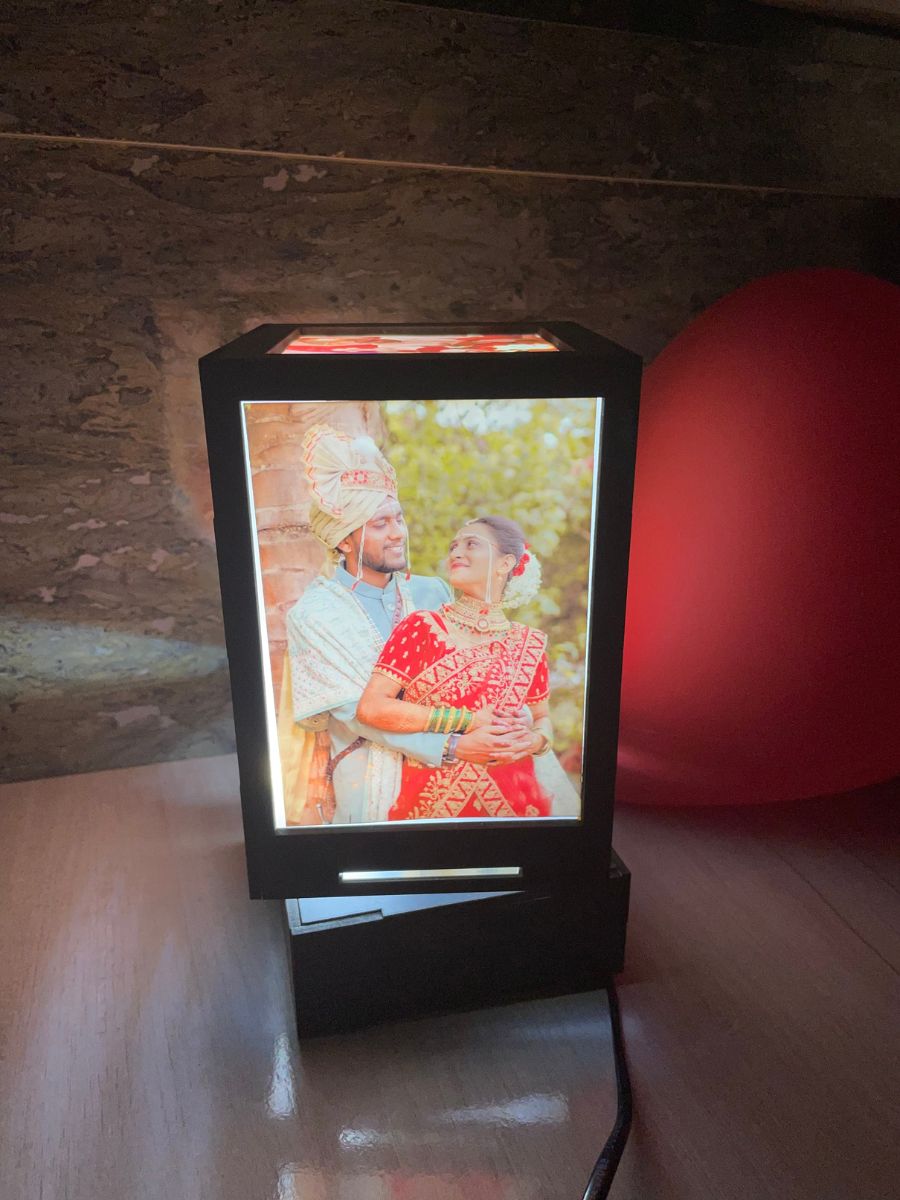 Rotating Photo Lamp