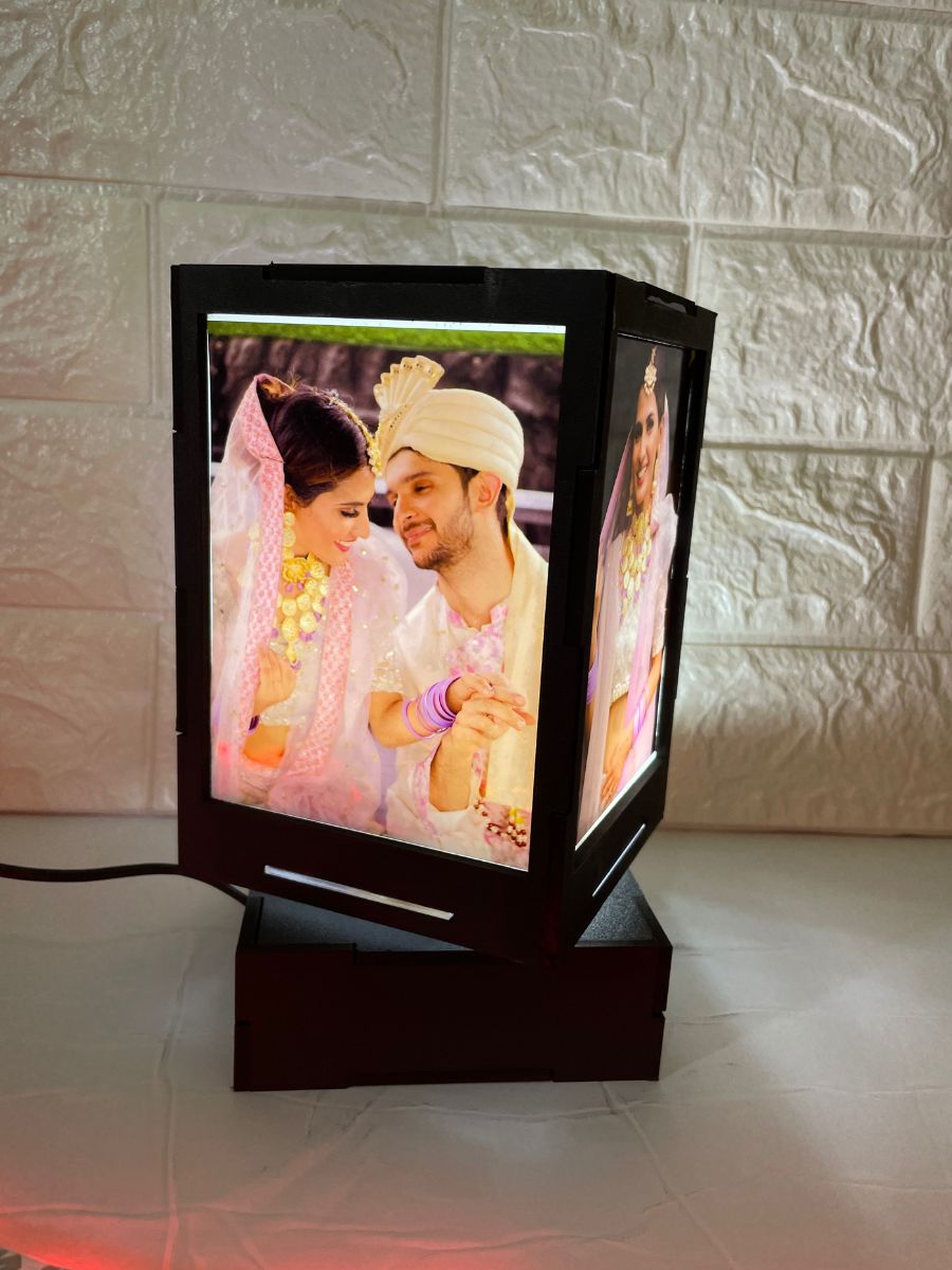 Rotating Photo Lamp